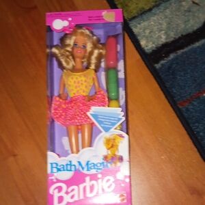 Barbie Bath Magic Doll with Pink and Yellow Outfit